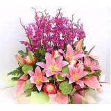 鲜花:11支蓝玫瑰，黄莺扇形，蓝色包装
